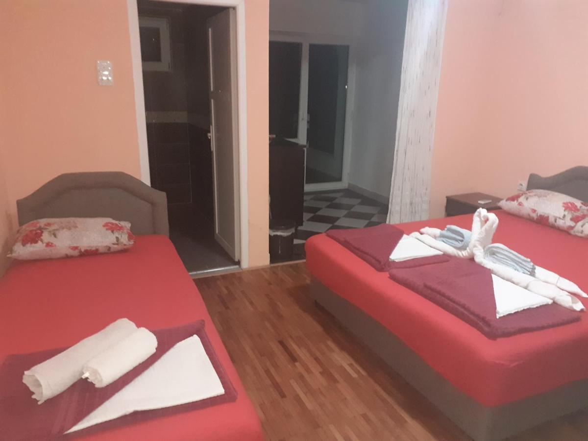 Studios Milosev Bar Dış mekan fotoğraf