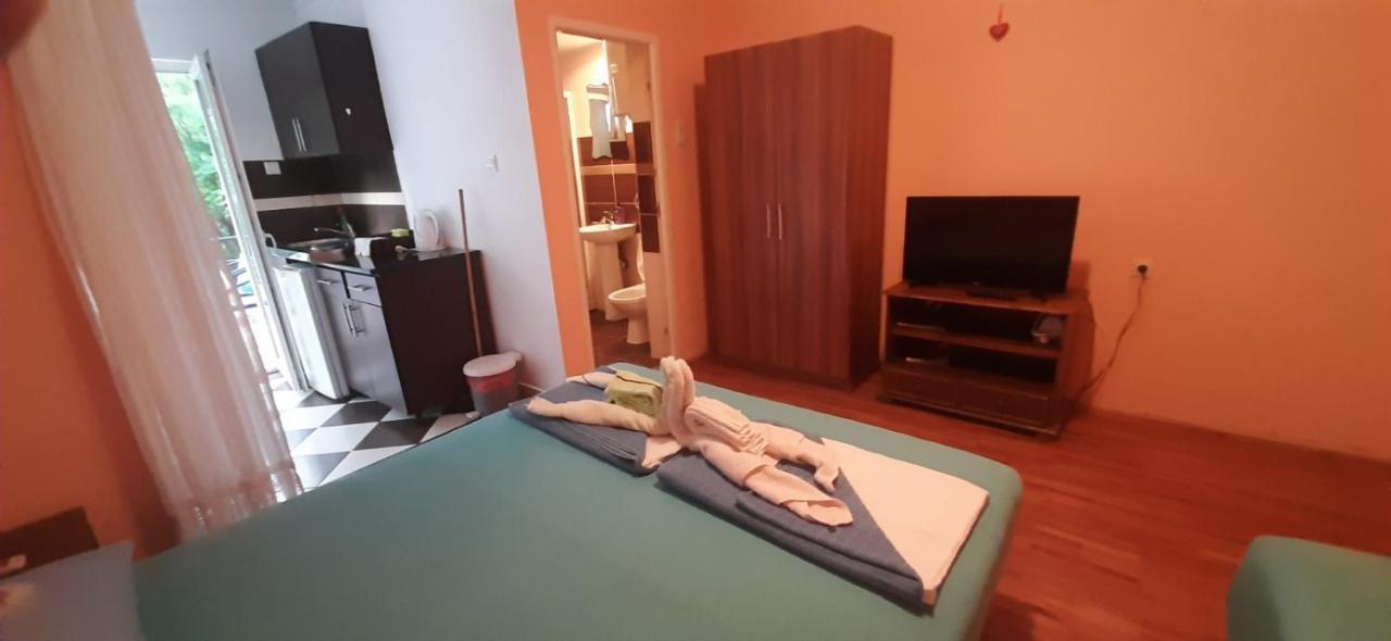 Studios Milosev Bar Dış mekan fotoğraf