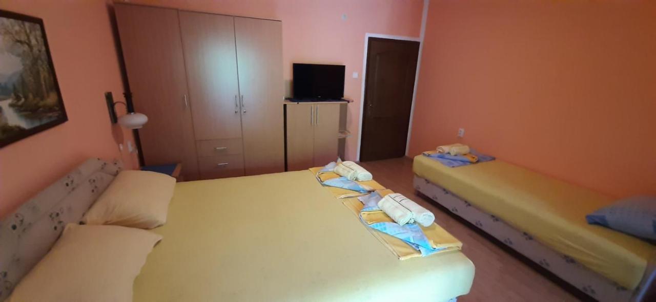 Studios Milosev Bar Dış mekan fotoğraf
