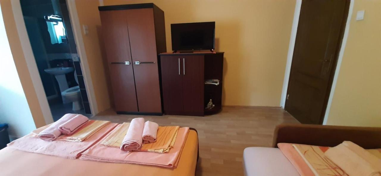 Studios Milosev Bar Dış mekan fotoğraf